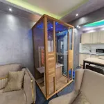 Vakantiehuis Magnificent In With Sauna