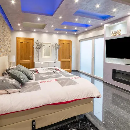 Holiday home Magnificent In With Sauna
